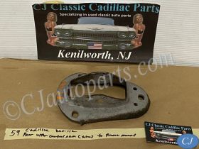 OEM 1958 1959 1960 Cadillac REAR AXLE CONTROL UPPER YOKE TO FRAME MOUNTING BRACKET #1470162